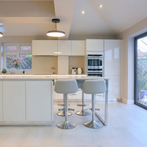 Modern white kitchens 003