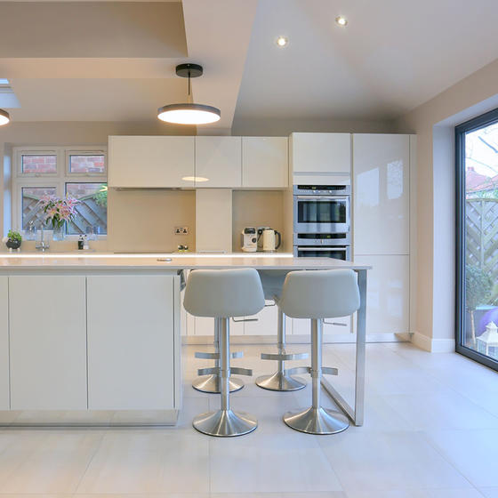 Modern white kitchens 003